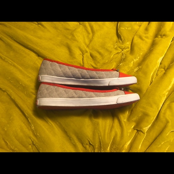 OPEN TO OFFERS Tory Burch Patent Leather Flats - Picture 2 of 4